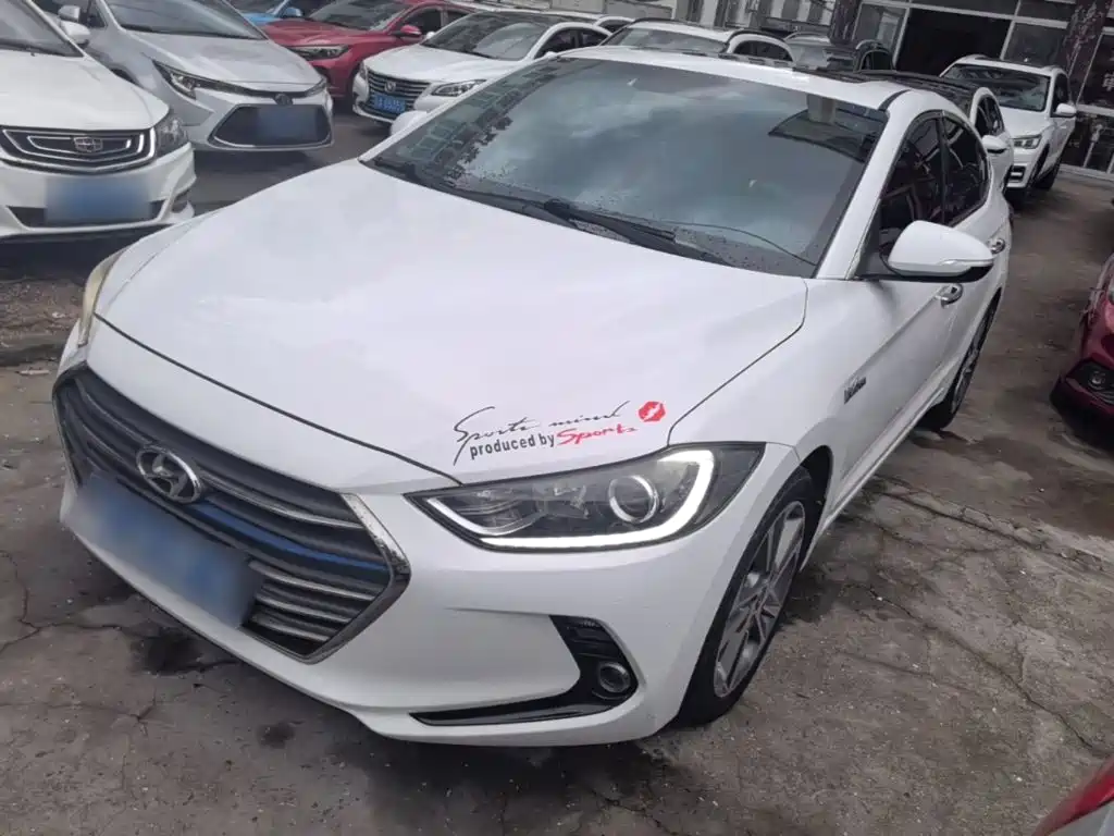Hyundai Elantra — миниатюра 2