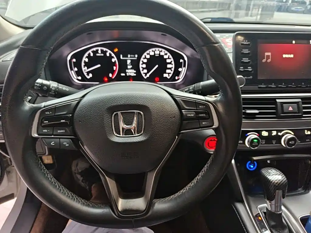 Honda Accord — миниатюра 11