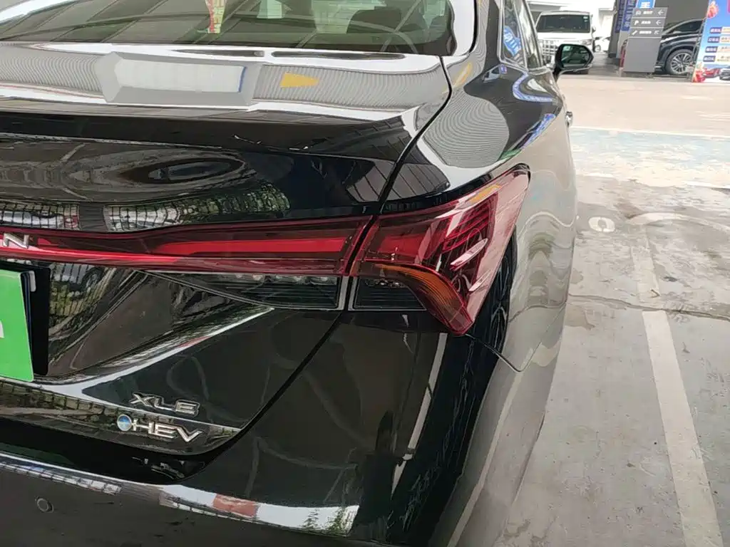 Toyota Avalon — миниатюра 8