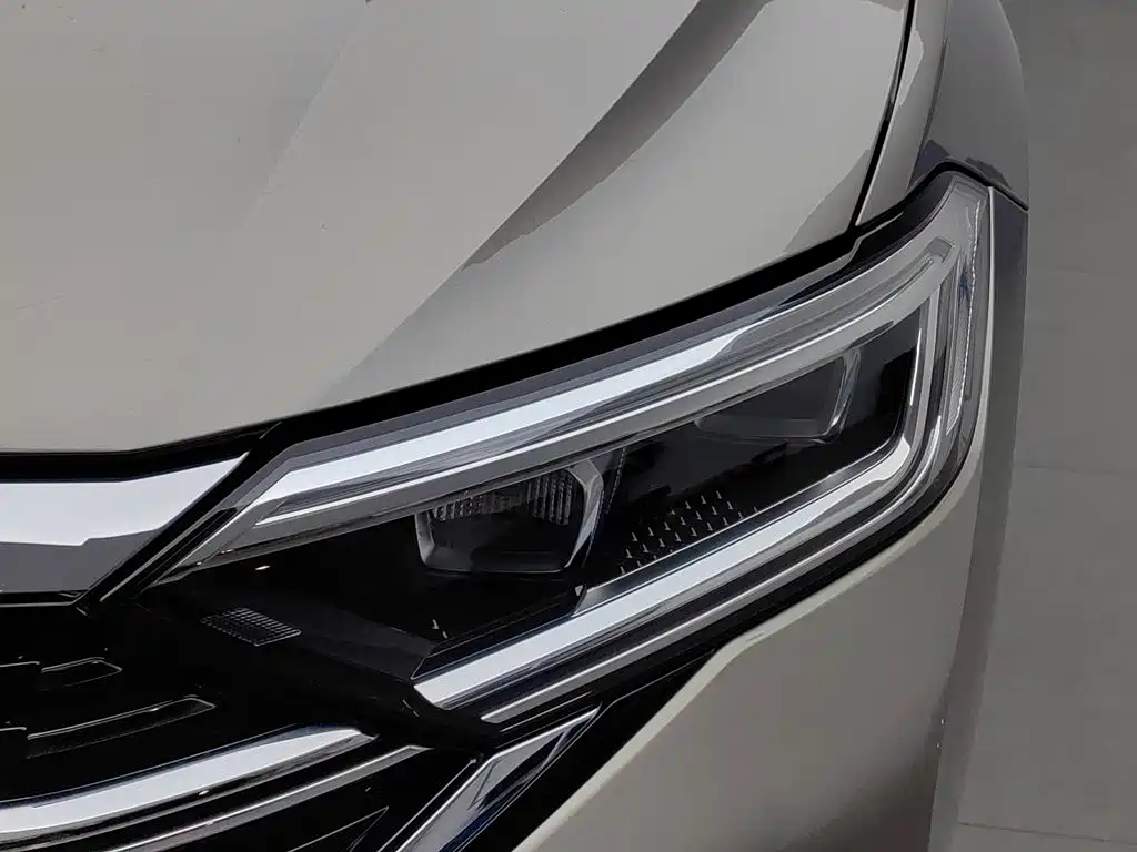 Volkswagen Sagitar — миниатюра 7
