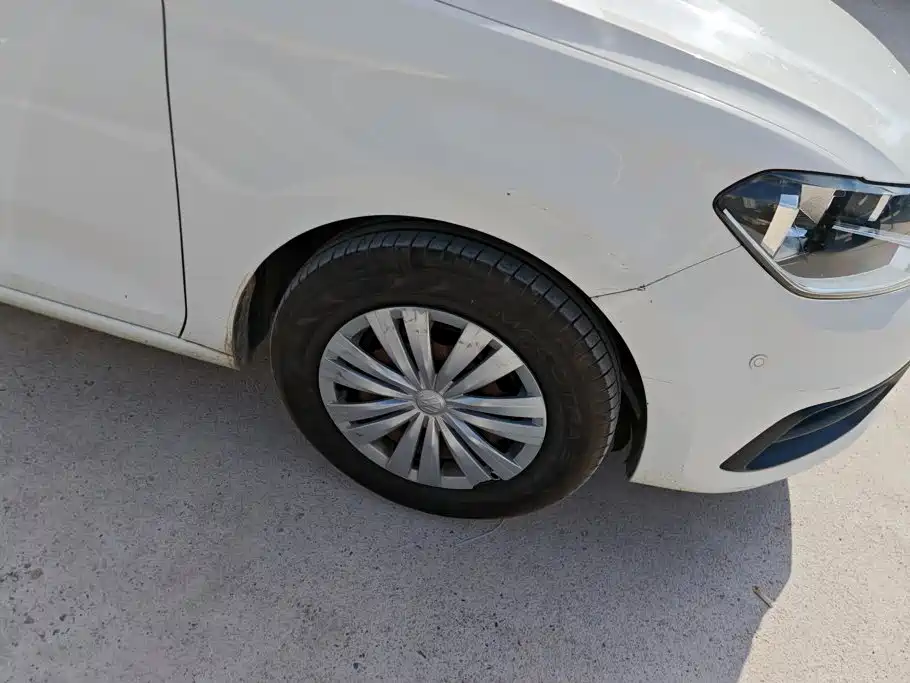 Volkswagen Santana — миниатюра 6
