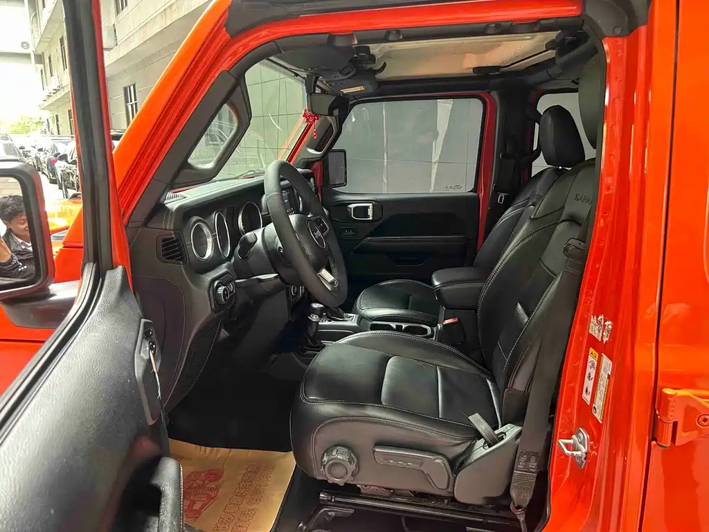 Jeep Wrangler — миниатюра 10