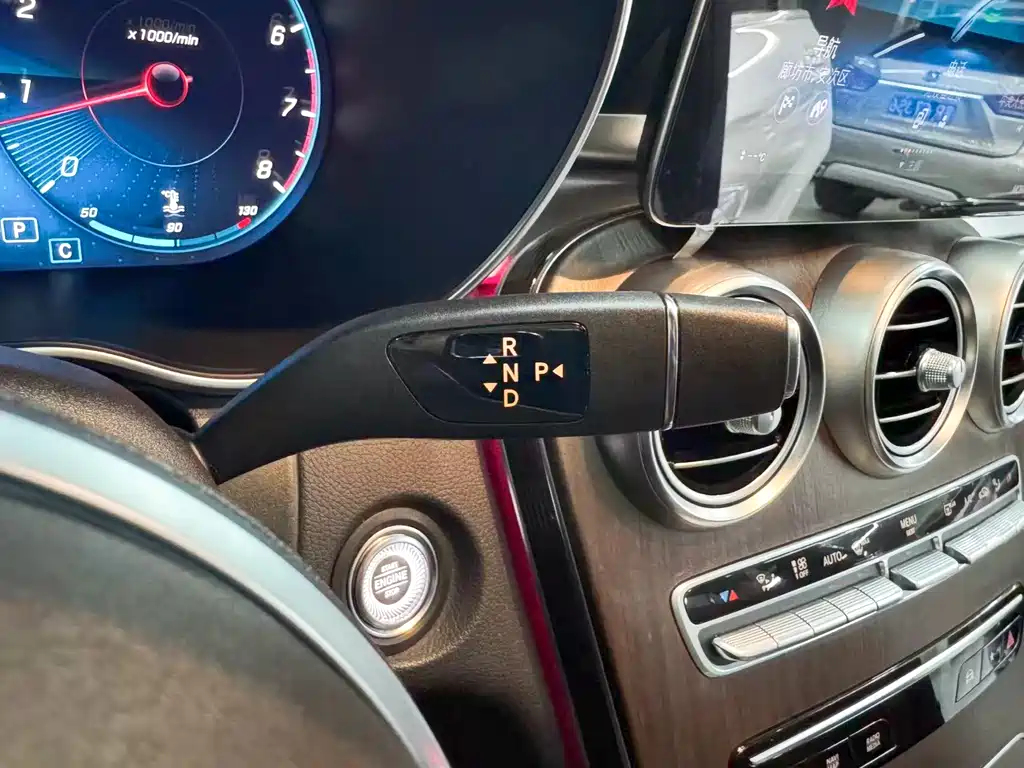 Mercedes-Benz GLC — миниатюра 13
