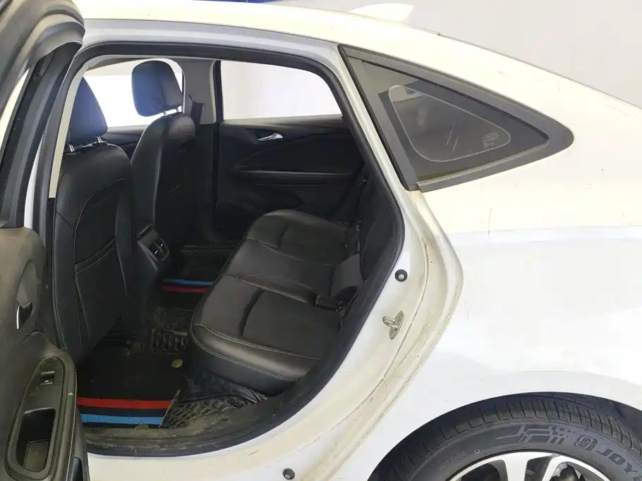 Buick Verano — миниатюра 11