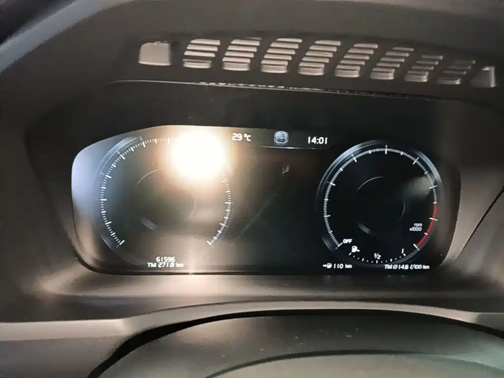 Volvo XC90 — миниатюра 12