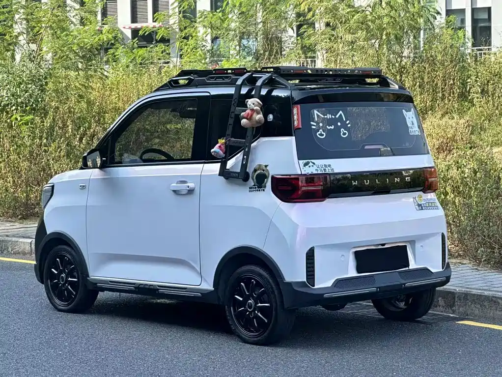 Wuling MINIEV — миниатюра 5