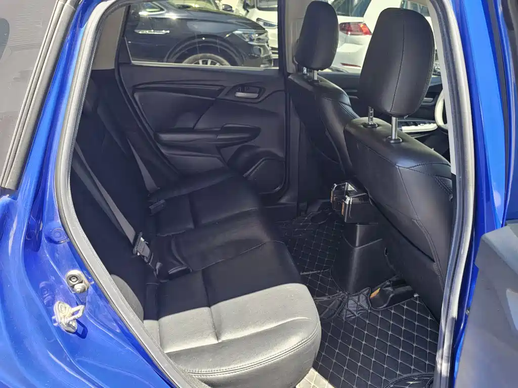Honda Fit — миниатюра 17