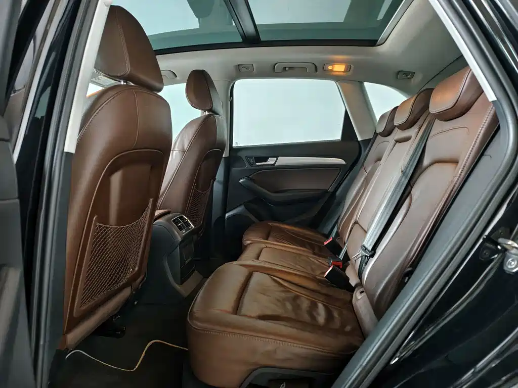 Audi Q5 — миниатюра 11