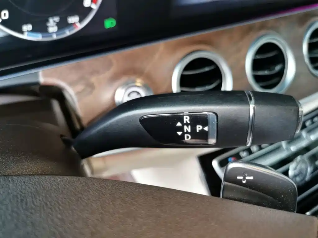 Mercedes-Benz E-Class — миниатюра 14