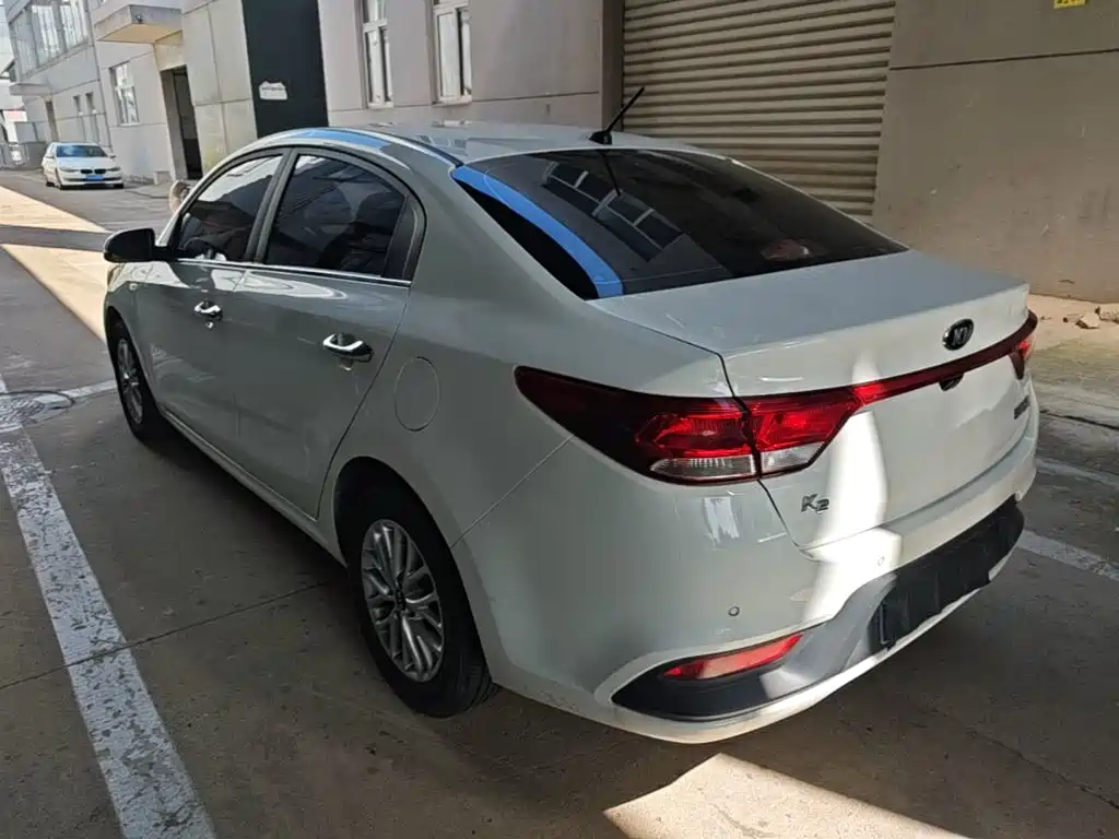 Kia K2 — миниатюра 5
