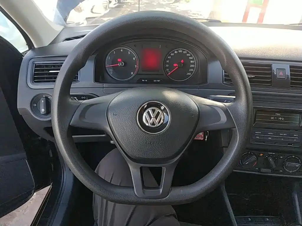 Volkswagen Santana — миниатюра 11