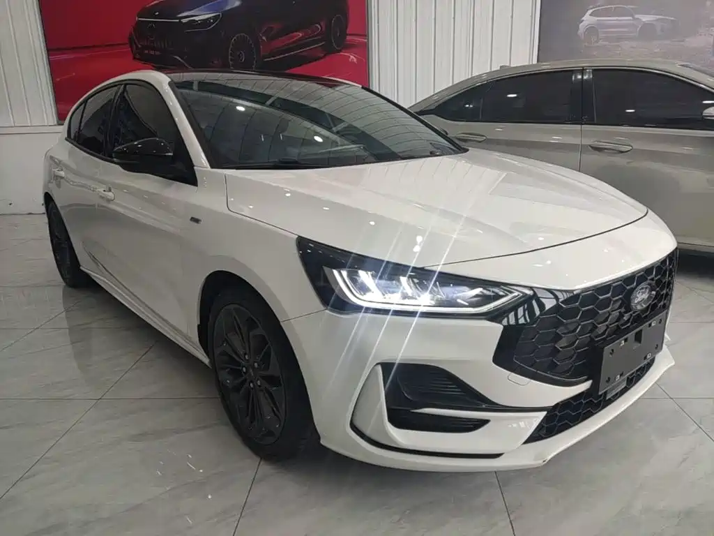 Ford Focus — миниатюра 4