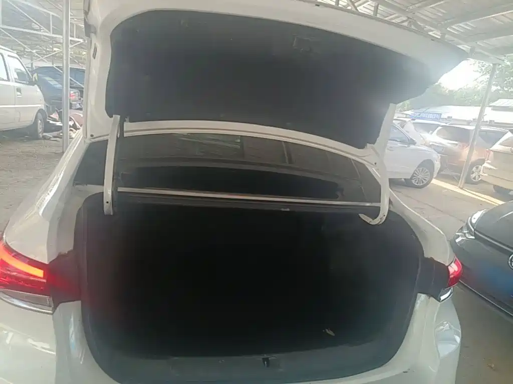 Buick Excelle — миниатюра 19