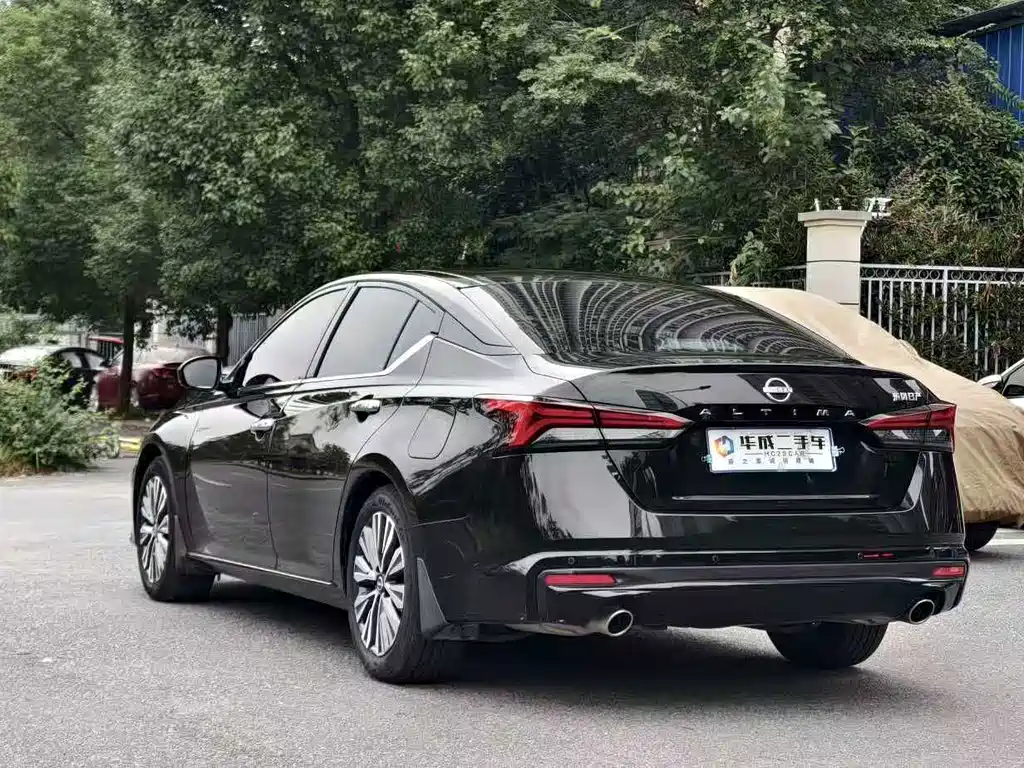 Nissan Teana — миниатюра 5