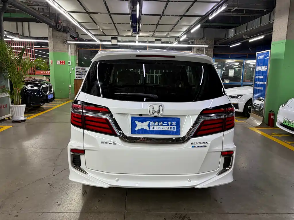Honda Elysion — миниатюра 6