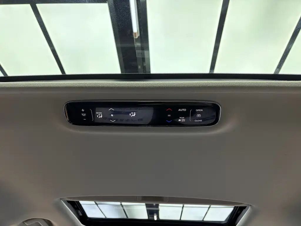 Honda Elysion — миниатюра 21