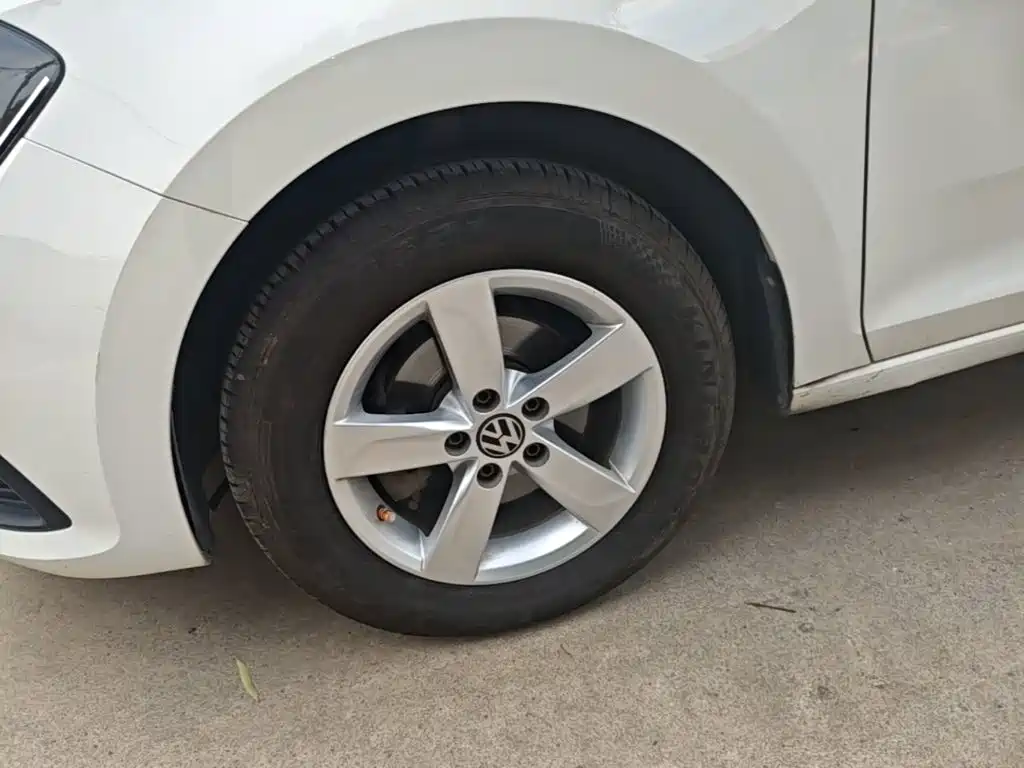 Volkswagen Santana — миниатюра 23