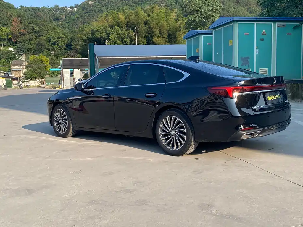 Buick LaCrosse — миниатюра 6