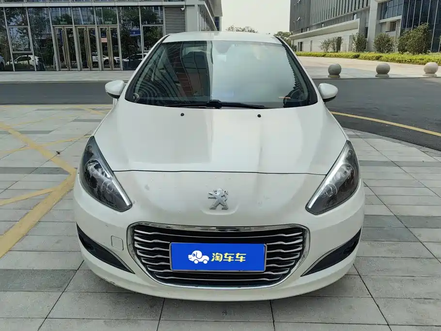Peugeot 308 — миниатюра 2
