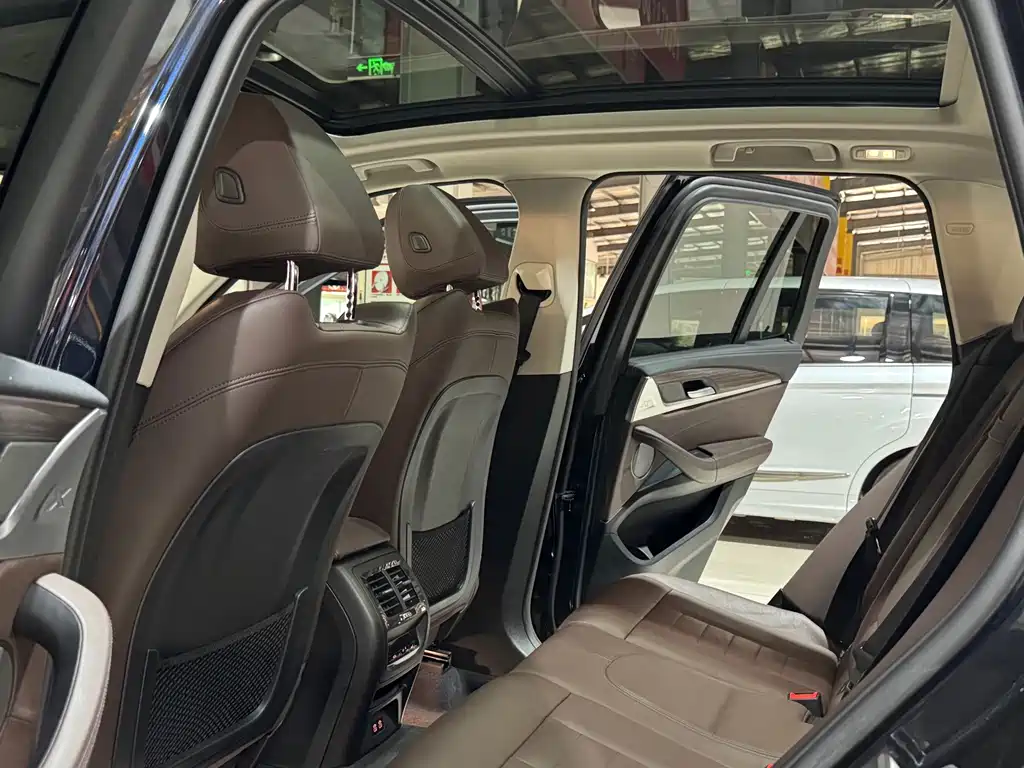 BMW X3 — миниатюра 25