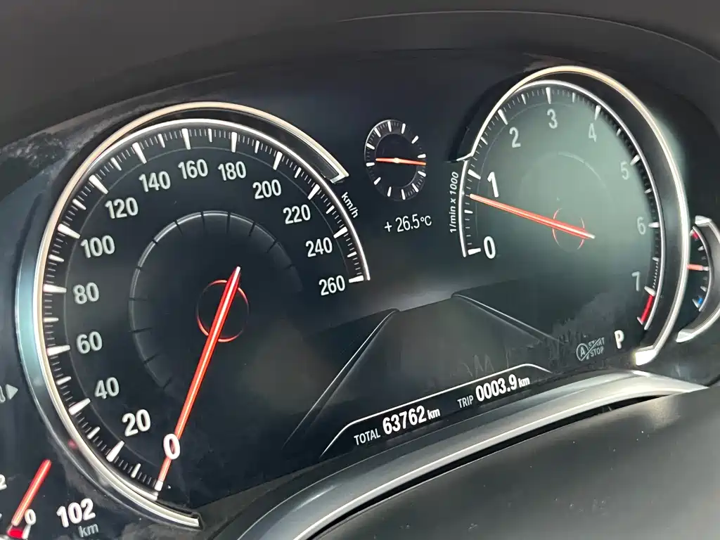 BMW 7 Series — миниатюра 10