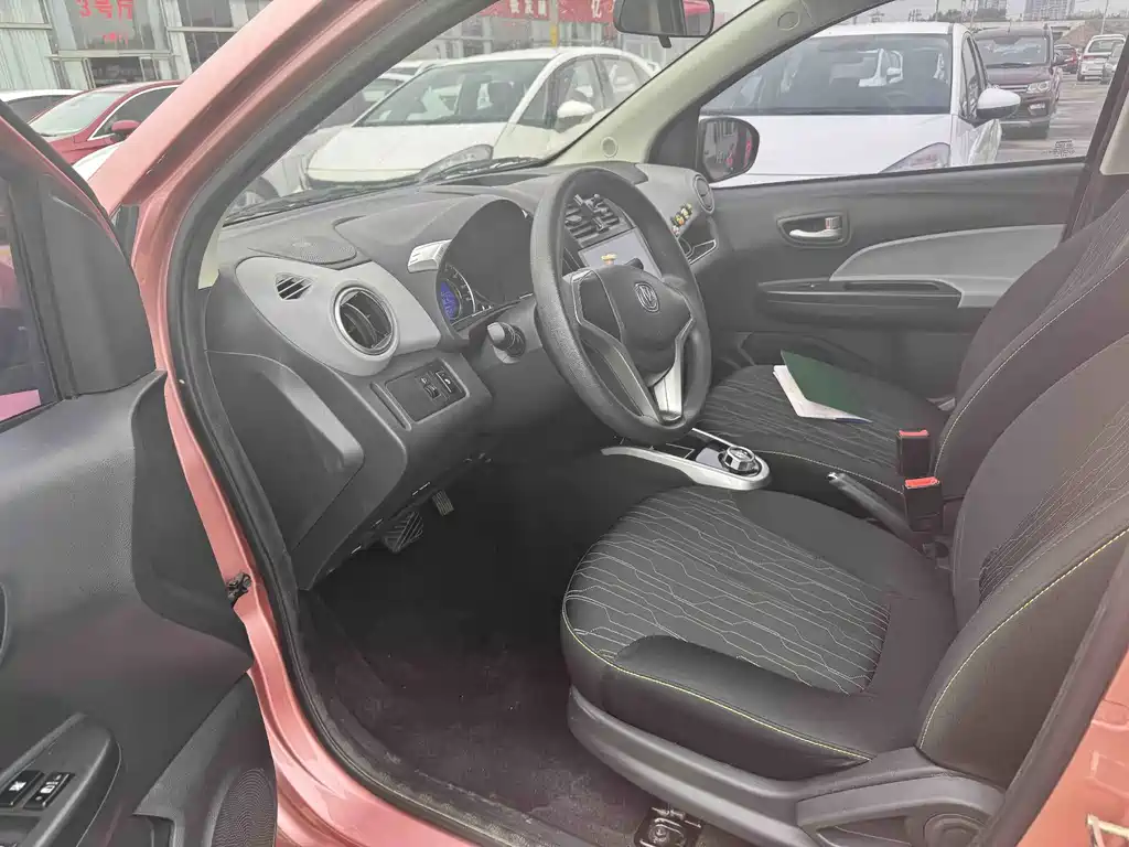 Changan Benben E-Star — миниатюра 5
