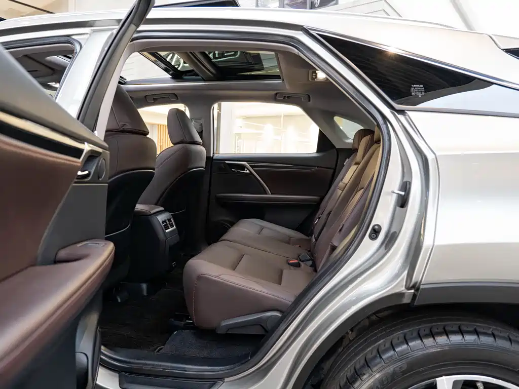 Lexus RX — миниатюра 10