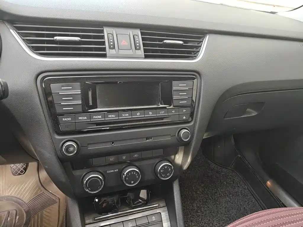 Skoda Octavia — миниатюра 6