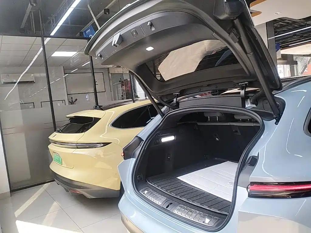 NIO ET5T — миниатюра 19