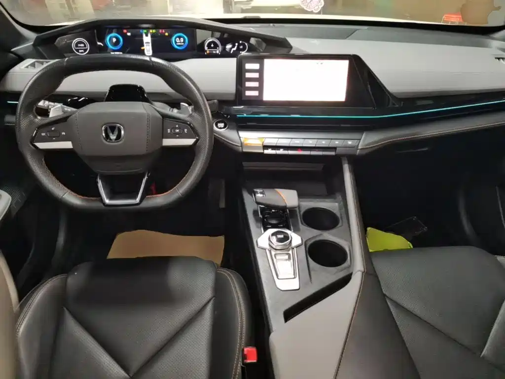 Changan UNI-V — миниатюра 10