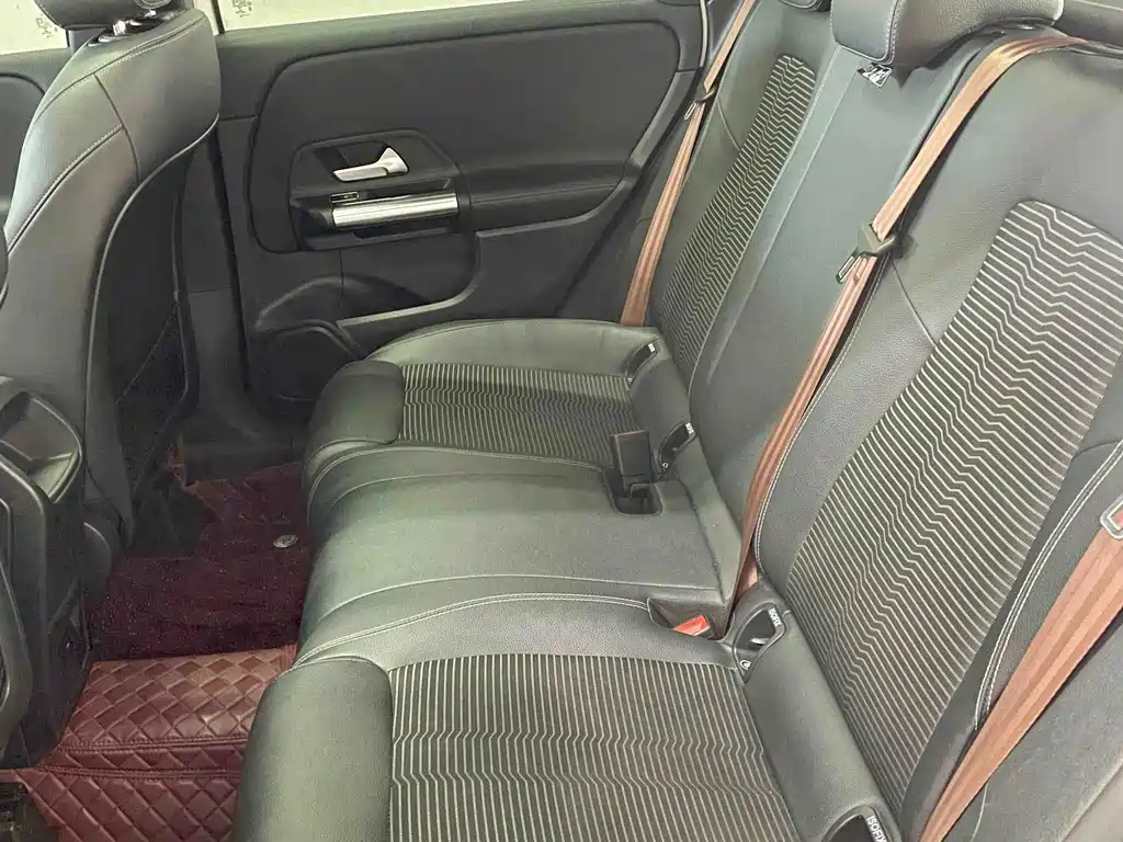 Mercedes-Benz B-Class — миниатюра 11