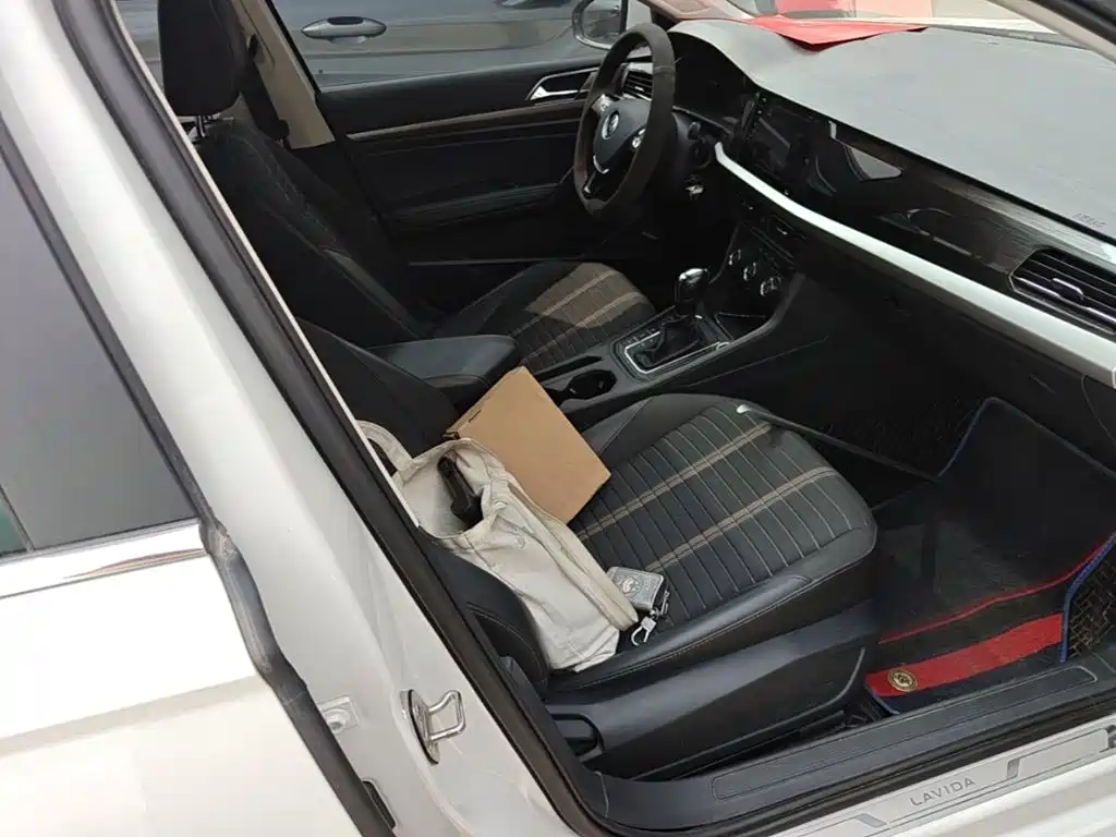 Volkswagen Lavida — миниатюра 25