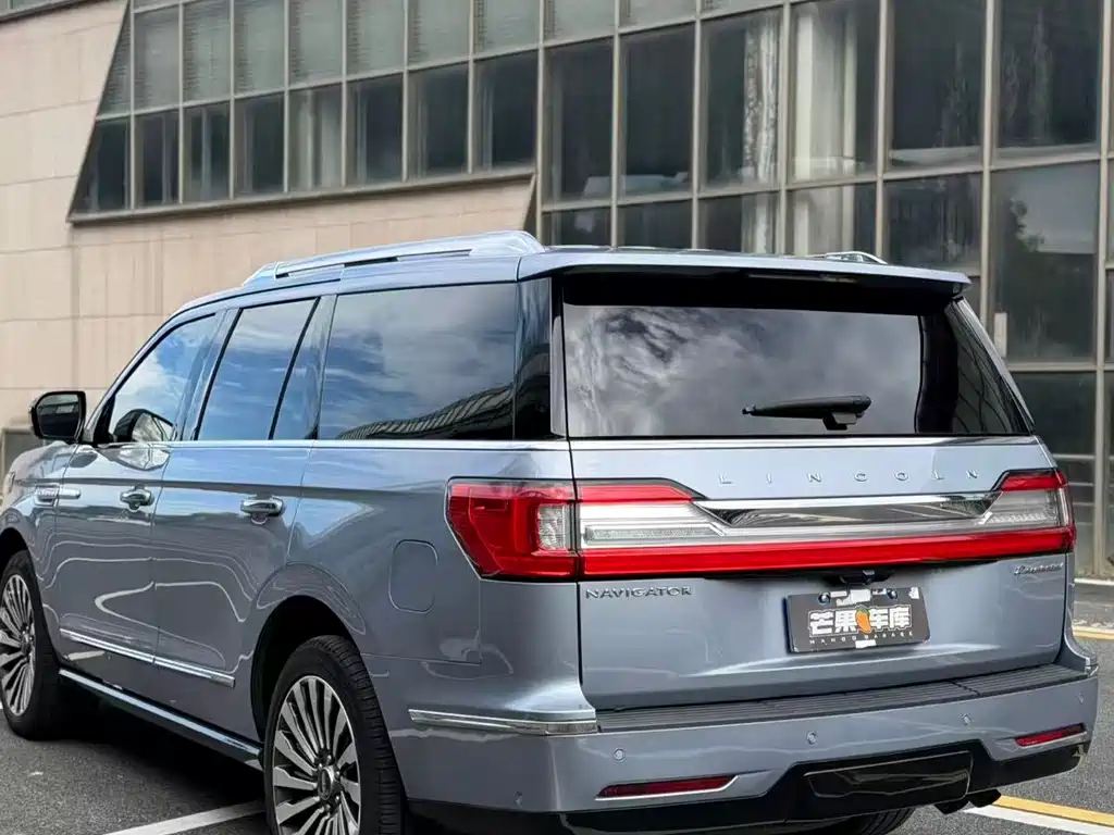 Lincoln Navigator — миниатюра 4