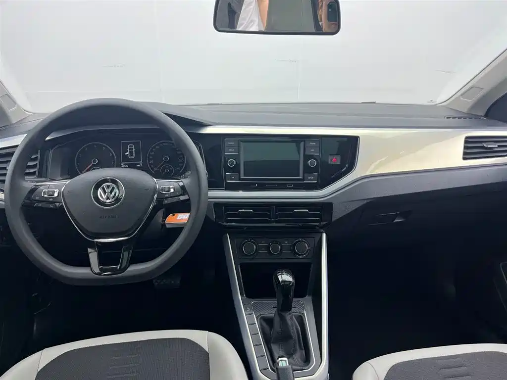 Volkswagen Polo 2019 Plus 1.5L AT