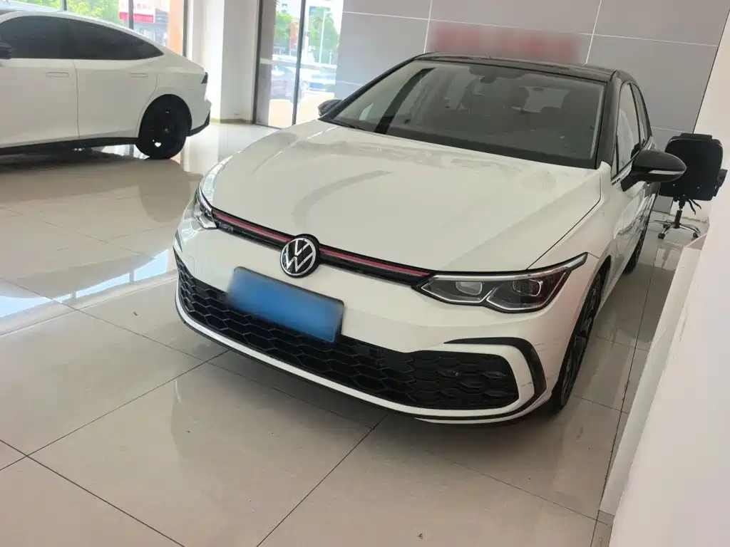 Volkswagen Golf — миниатюра 2