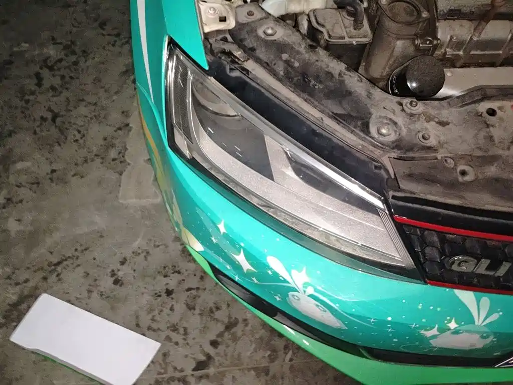 Volkswagen Sagitar 2014 1.6L AT Comfort