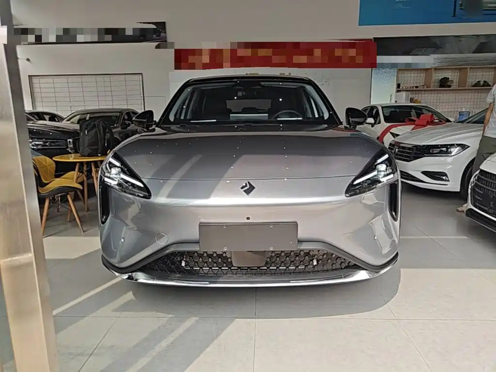 Baojun Yunhai — миниатюра 3