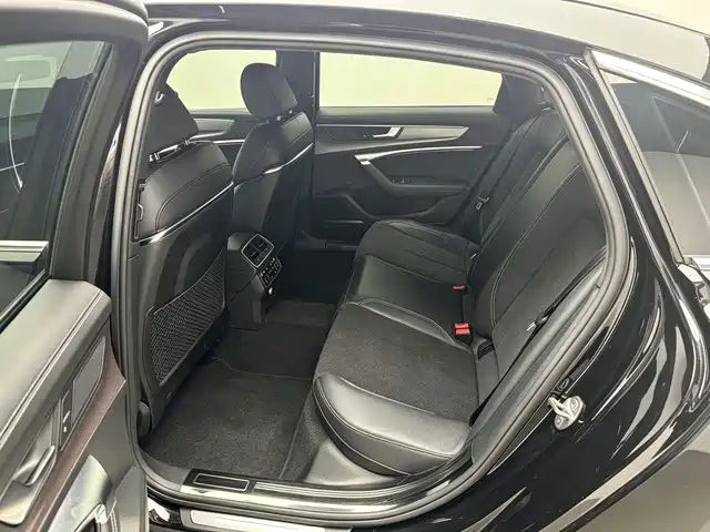 Audi A6L — миниатюра 10