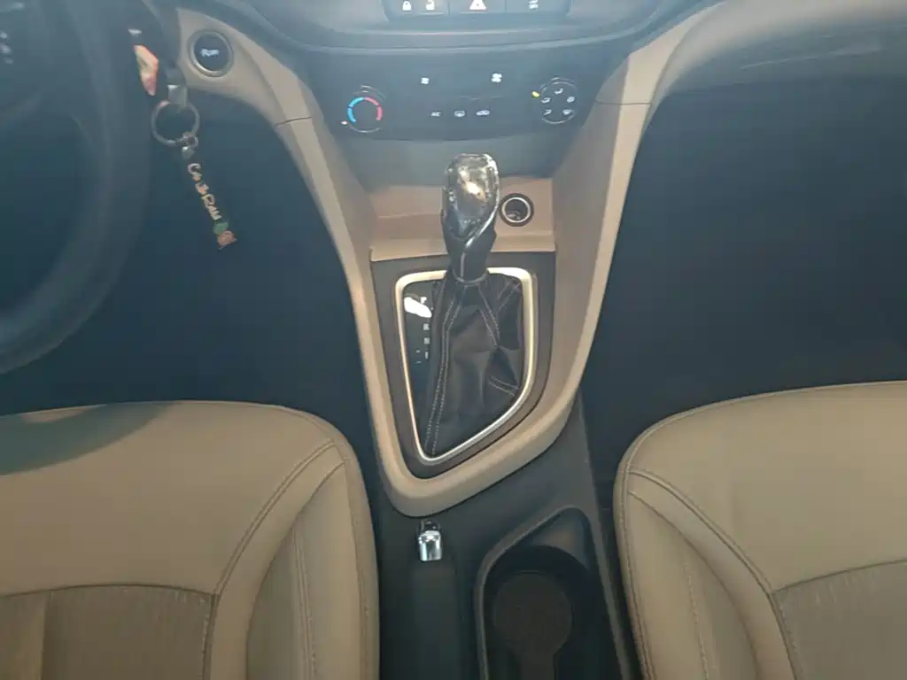 Buick Excelle — миниатюра 14