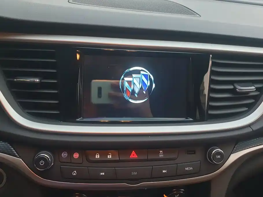 Buick Excelle — миниатюра 13