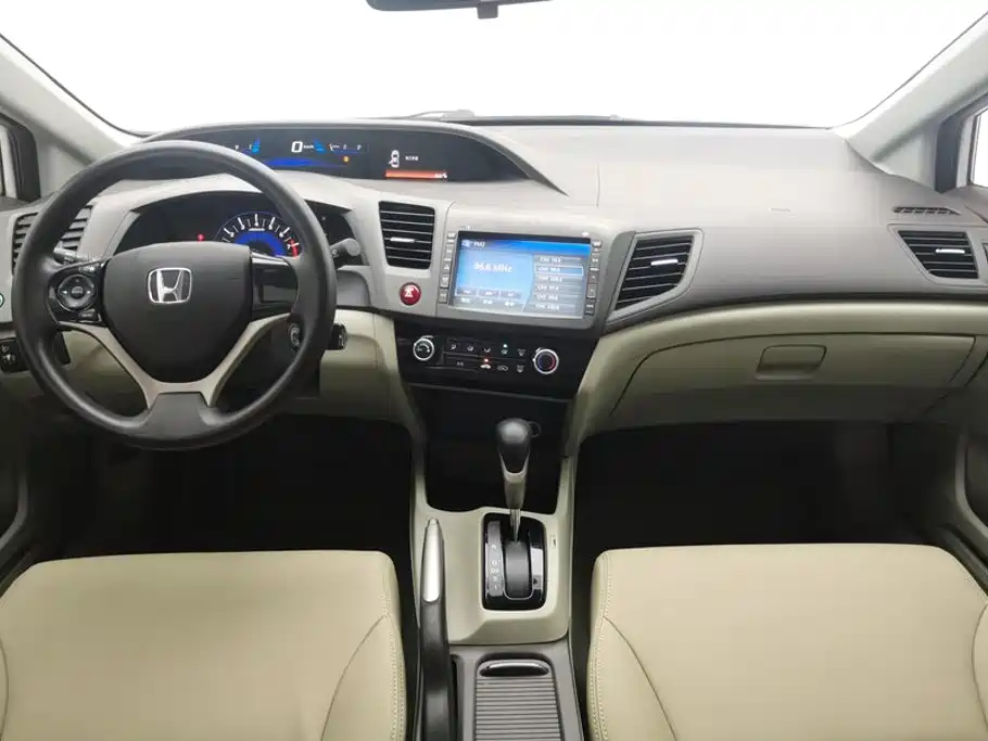 Honda Civic — миниатюра 12