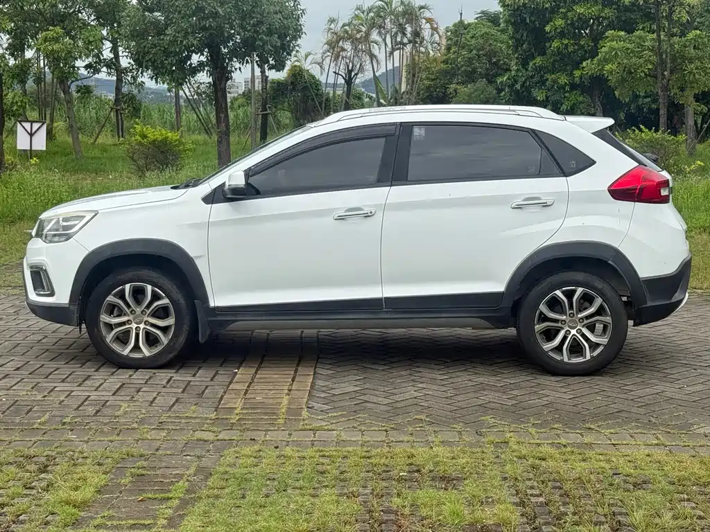 Chery Tiggo 3x — миниатюра 4