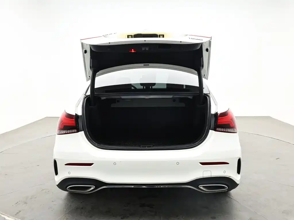 Mercedes-Benz A-Class — миниатюра 8