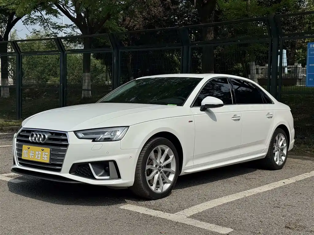 Audi A4L 2019
