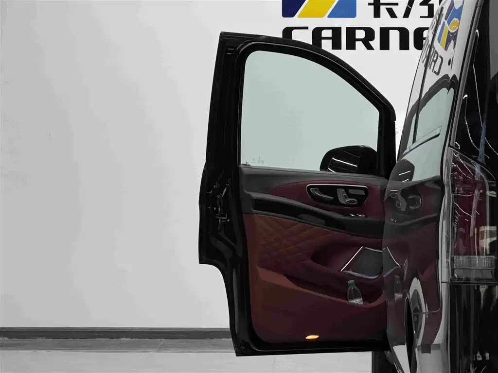 Mercedes-Benz Vito — миниатюра 7