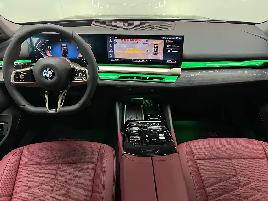 BMW 5 Series — миниатюра 12