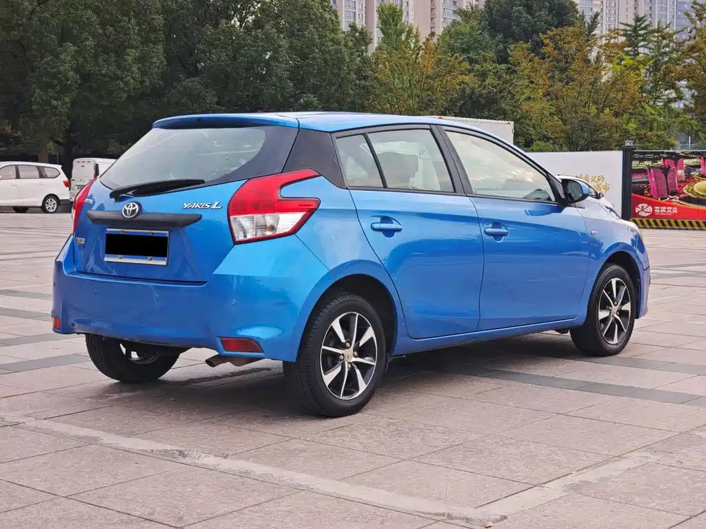 Toyota Yaris L — миниатюра 9