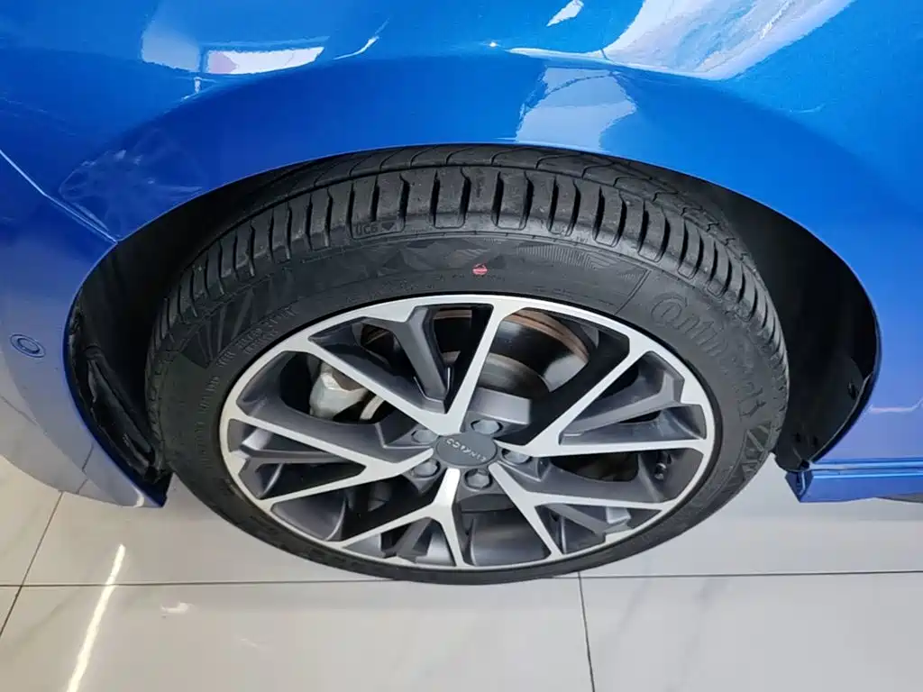 Lynk & Co 03 — миниатюра 23