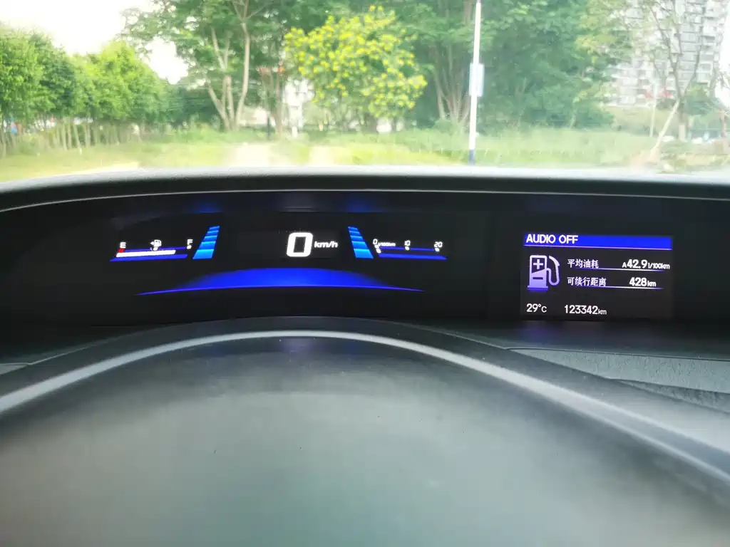 Honda Civic — миниатюра 9