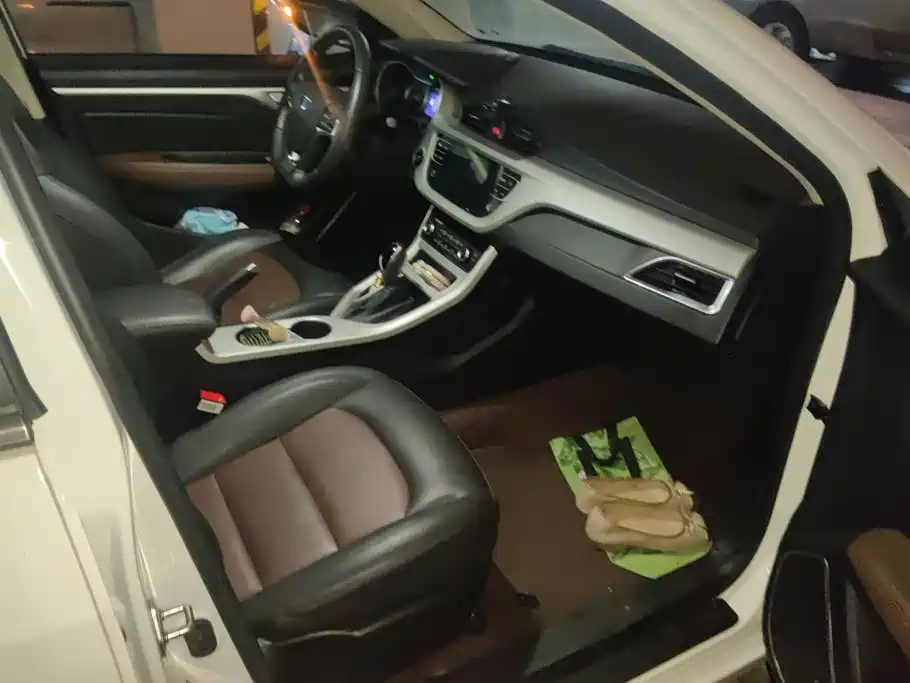 Geely Vision — миниатюра 8